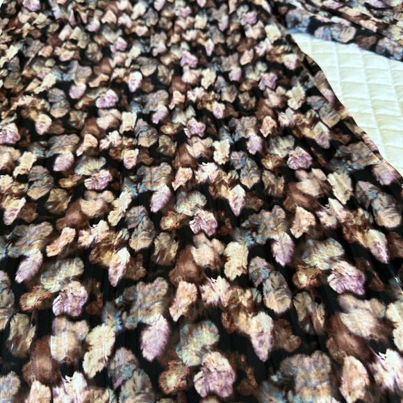 Vince multicolor, pleated cropped pants, size large - Picture 12 of 14